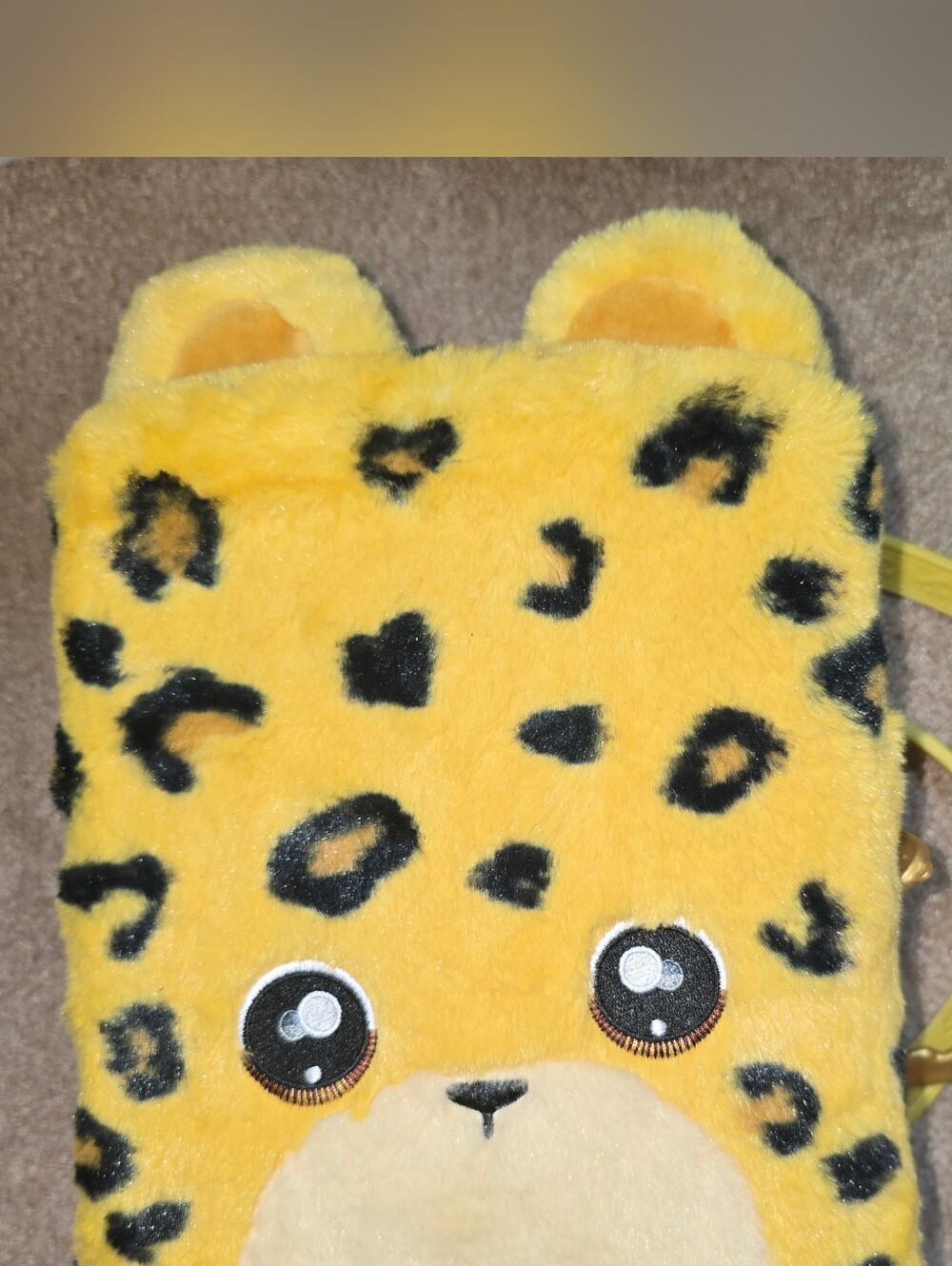 Na!Na!Na! Surprise Yellow HardCase Backpack Gold Leopard Print,Doll, Accessories